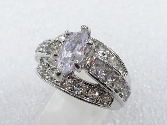 Japanese Kimono / Antique Accessories Metal